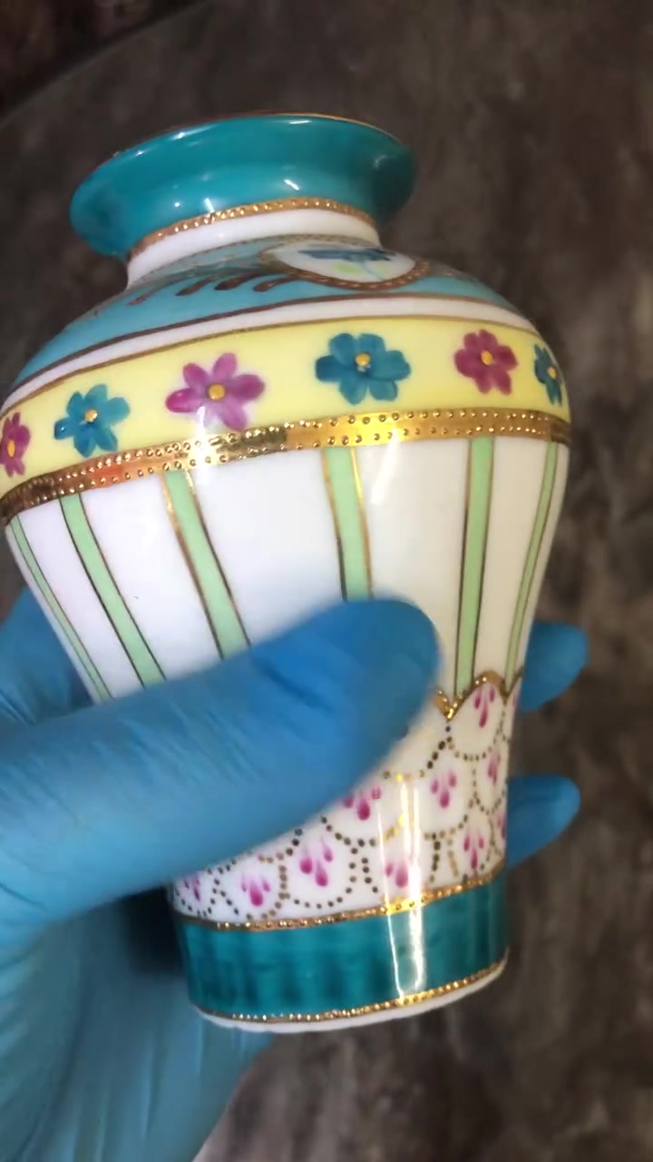 فازة أنكليزية • رسم يدوي • 13سم