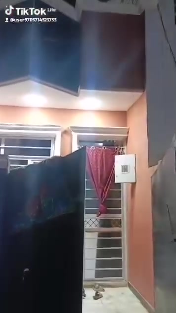 السلام عليكم
مشتمل للبيع زراعي بالزراعي اللي بابو دشير بشارع خط النفط بمجمع ذوالفقار مساحته 60 متر

تحتوى الدار استقبال وحولي كبير بيه المطبخ وصحيات وغرفة نوم

وفي الطابق الثاني غرفه نوم واحده مع صحيات وسطحين

الدار بناء حديث ونظيفه جدا مثل ماموضح بالفيديو المنشور

للاستفسار عن السعر الخاص مفتوح

للاتصال ***********

لرؤية منشوراتي اكتب دلالية ابو كرار الشويلي للعقار وراح تشوف كل شي موجود واي شي يعجبك راسلني عليه وتدلل وانا بخدمتك ومستعدين لعرض عقاراتكم لدينا اتصل بنا واتس اب او ماسنجر وبالخدمه

عندك بيت للبيع راسلنا نعرضه الك

عندك بيت للإيجار نعرضه الك اتصل بنا واتس اب او ماسنجر
