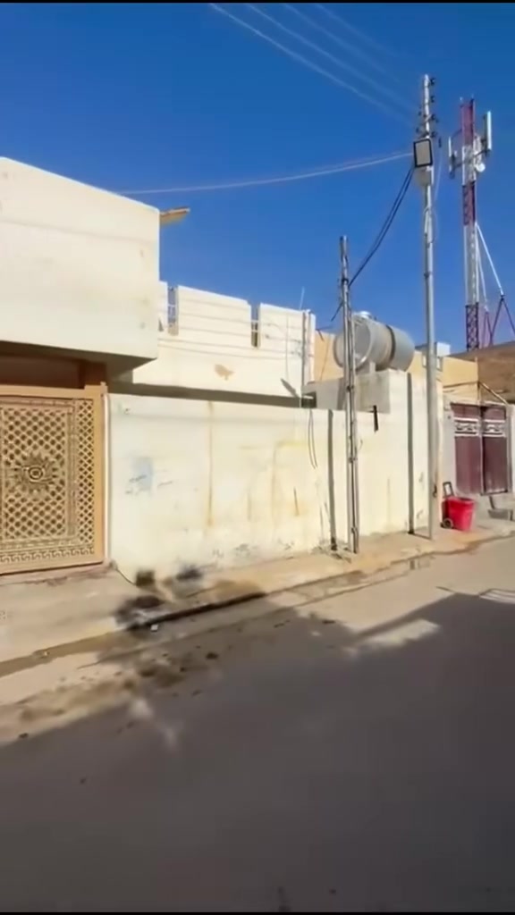 بسم الله الرحمن الرحيم 
🔴بيت طابق واحد الفلوجه الجغيفي الاولى 
🔴خلف مدرسة المجد الاهليه 
🔴مساحة 200 متر
🔴الواجهة 10 متر 
🔴النزال 20
🔴شارع 8 متر 
🔴السعر 150 وبي مجال 
🔴للاستفسار مكتب فلاح الزوبعي 
***********☎️
خميس الحلبوسي 
‭***********‬ ☎️
📍الفلوجه مقابل مجمع الشفاء
