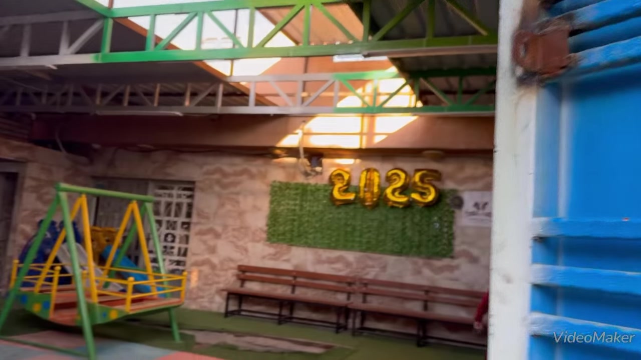 إعلان تسجيل  📣📣🌺🌺🏆
تعلن#معهد وروضة الرواد النموذجية 🌺🌺استمرارها بلتسجيل  للعام الدراسي-(2024-2025)💐💐 
عن طريق التوجه للروضة لتثبيت التسجيل وإحضار الأوراق المطلوبة أيضاً.
لماذا عليك اختيار روضتنا😍🌹 
🎈* إيصال المعلومة للطفل بأحدث الطرق التعليمية بالانشطة المتنوعة وألعاب الممتعة .🤩🌷⚘🌾
*غرس القيم والاخلاق
🎈*الروضة مجهزة تجهيز كامل  بالعاب داخلية ووسائل تعليمية حديثة .
🎈* كادر إداري و معلمات مؤهلات تربويا بدرجة ممتازة 👌😎
🎈*الاهتمام بإقامة المناسبات الدينية وتعريف الأطفال بها ، ومشاركة الاطفال مناسباتهم الاجتماعية وأعياد الميلاد.
🎈*الاهتمام بالجانب الترفيهي والنفسي للأطفال وإقامة النشاطات الترفيهية والرياضية بشكل دوري ومستمر .وبطرق   واسعة وآمنة للعب والانشطة والفعاليات المنوعة.
*الدعم والتشجيع والمتابعة مستمرة لجميع أطفال الروضة  🥰🌹
🎈*رحلات ترفيهية وزيارات دورية لكسر الروتين وتحفيز الأطفال.

🎈* الاهتمام بتوثيق العلاقة بين الاطفال وكادر الروضة التعليمي لتقوية الرابط بينهم وبين الأطفال .🌾🌿🍃  يوجد معهد للتدريس الطلاب وباسعار تنافسية بنظام حقيبة كاملة  وتاهيل طلاب صف الاول للمدرسة  هناك خصم للاخوان وخصم للايتام 

#متواجدين في الروضة من من الساعة الثامنة  صباحا وحتى ال الثالثة عصرا .🙏
العنوان : الشعب شارع الصحة شارع مطعم الزعيم سابقا   

￼⁨***********⁩
