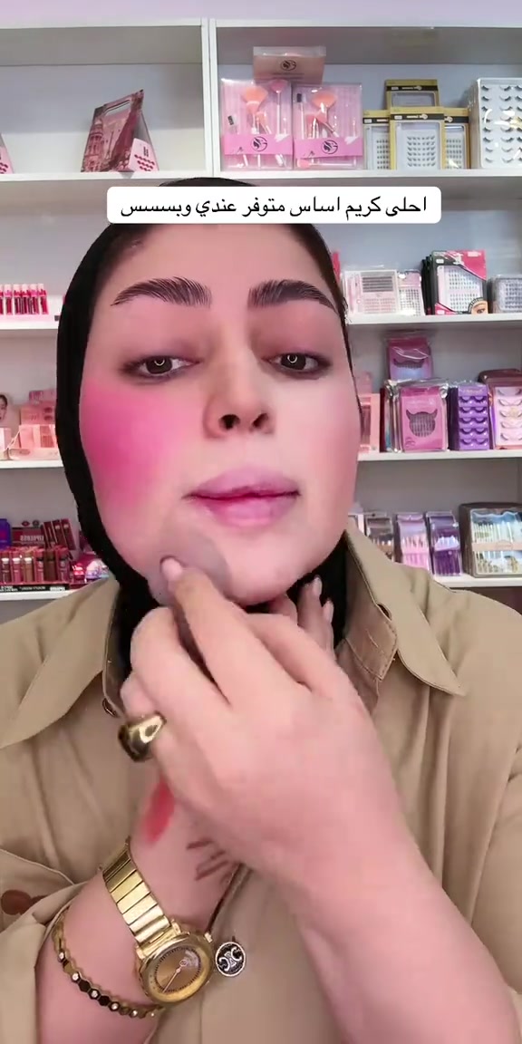#tiktoklive #livehighlights #بث #كوزمتك #بوتيك 

نص مكتوب في الصور:
- احلى كريم اساس متوفر عندي وبسسس