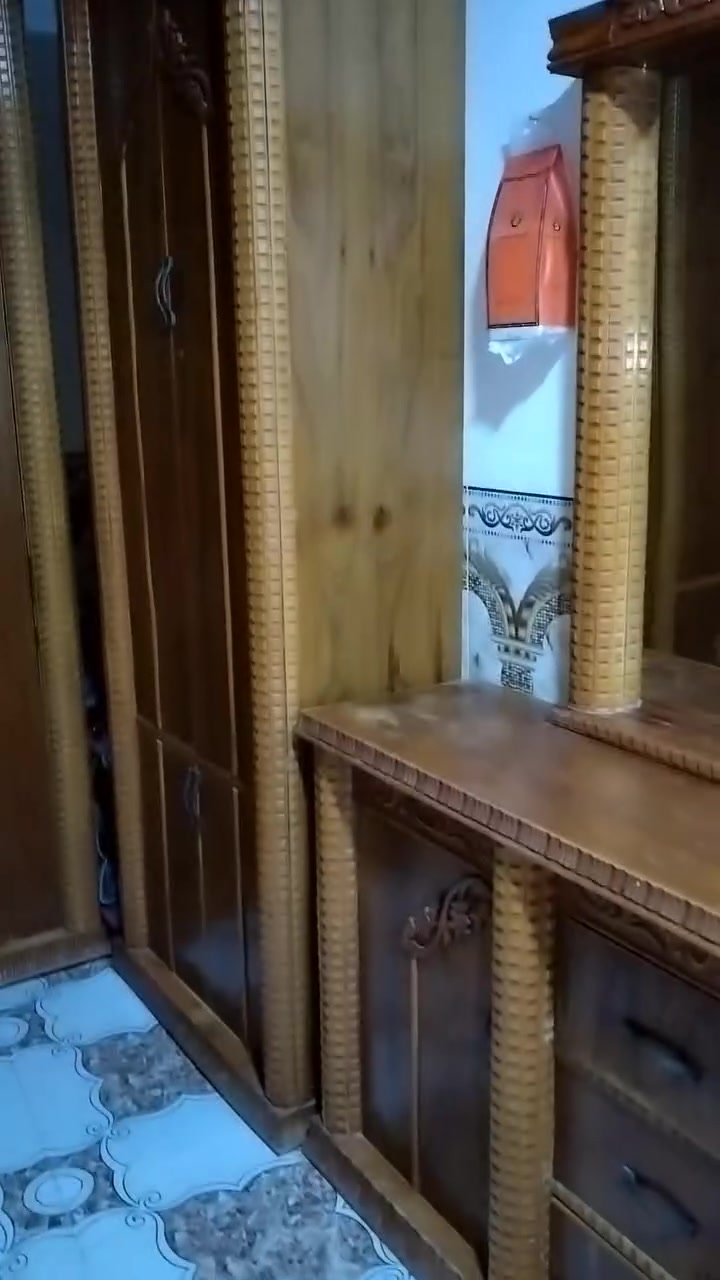 غرفه صاج عراقي فصال ثقيل سبب البيع مساحه الغرفه سعر مليون مكان جانب الايمن 
***********
***********
