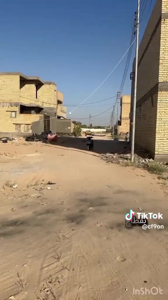 السلام عليكم إخواننا وزبائننا الكرام 🌹
إخوان، توفرت عندنا قطعة أرض 100 متر في حي موظفين الحر، بموقع مميز جداً قرب حدائق العتبة وقرب المستشفى التركي.

📍 القطعة تقع بداية الحي، وموقعها جداً مناسب للسكن والاستثمار، والخدمات متوفرة بالكامل:

✅ ماء

✅ كهرباء

✅ مولدة

✅ خط إنترنت

🔜 وباقي فقط التبليط

💰 السعر: 48 مليون فقط

سعر جداً مناسب مقارنة بالموقع والخدمات الموجودة بالحي.

للاستفسار والتفاصيل، إحنا بخدمتكم دائماً.

كانوا وياكم مكتب الكرعاوي للعقار 🤝

ثقتكم تهمنا وخدمتكم شرف إلنا.

***********حجي حيدر 

***********ابو سجاد
