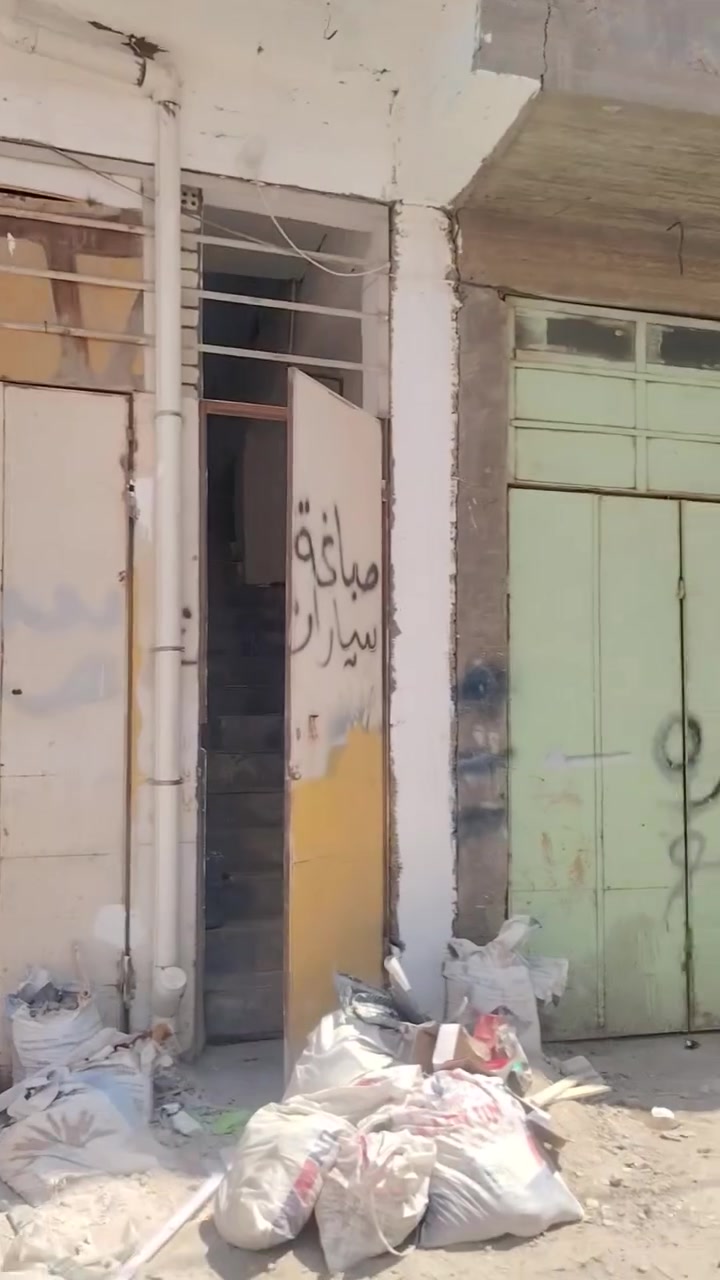 يوجد لدينا
شقق عدد 2 الإيجار تصلح سكن طلاب او عائلة

غرفتين كلدور مطبخ صحيات

حله نادر الثالثة حي الصناعي

للاستفسار الاتصال على الرقم ***********
مراجعة مكتب ابو رقية للعقارات
