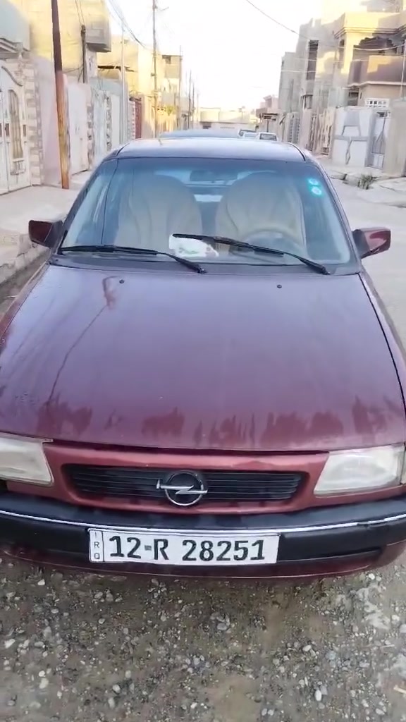@للبيع استر موديل 1992
لون ما روني جنطه 
حجم 18 
كير محرك شرط  
سلايت  جوبي 
سنويه لى 2026 
هزه جديد صارلها اقل من شهر 
باتري جديد 
الكهربائيات كلها شغالا 
صبغ فقط بخ بوند وسقف مال هزه اثر تقحيل 
الكشر شوف عينك 
وشرط الوكلا والتحويل من الشرعي 
فقط  السعر 40 وبي مجال 
الا ستفسار اكثر عل خاص مفتوح
او عل تلفون ***********
***********
 مكاني موصل  حي الانتصار
