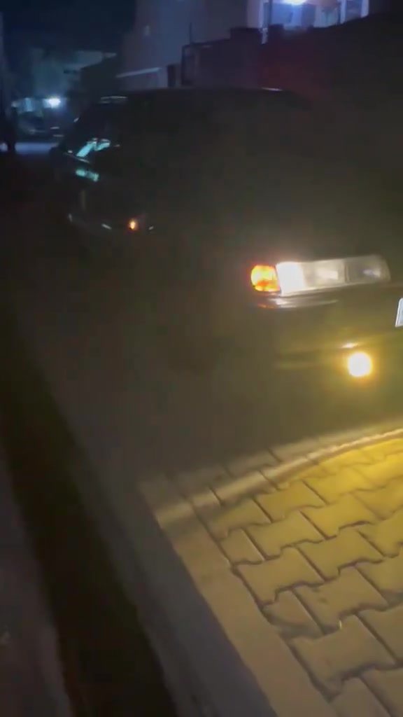 سلام عليكم لبيع مزداه 626 رقم كركوك مشروع واطني دفتر بانزين بي سليت اربعه جام كهرباء اربعهتيرات جديد صدر امامي وخلفي كله بل شراط كير او مكينه بل شراط بسمي لحد 2030 كهربياته كله شغال  بدون ضربه بدون بارد اذه اكو مرواس هم عادي سعر 40 مكان كركوك كركوك طريق بغداد او هذه رقمي ***********
