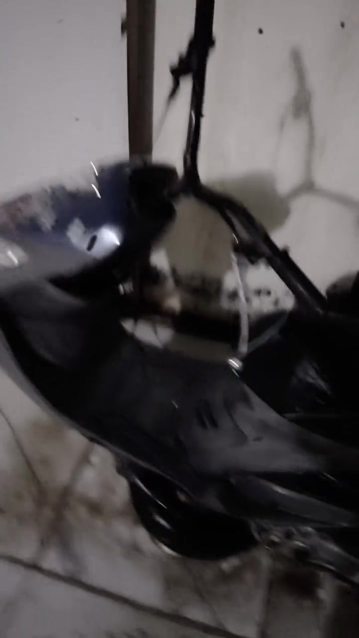 سلام عليكم ماكس منغولي مفتوحه مره وحده دراجه جديده كلش 
شلعه معدل حلو وياله جدد تأيران جدد كلشي جديد كلجات جدد 
دراجه حلوه وما ناقصهه اي شي نكره السعر 300 وبيهه مجال 
حك الجيه مكان نجف ***********
