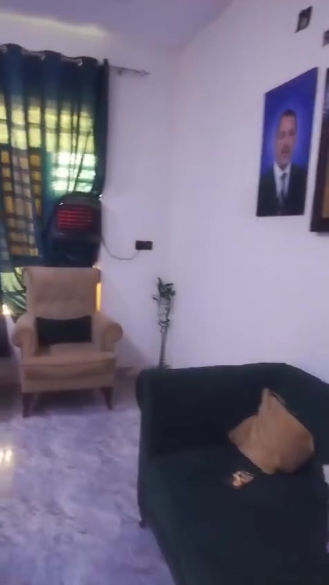 سلام عليكم بيت للبيع محلات للبيع اتصال على هذا الرقم‏‪***********‬‏
