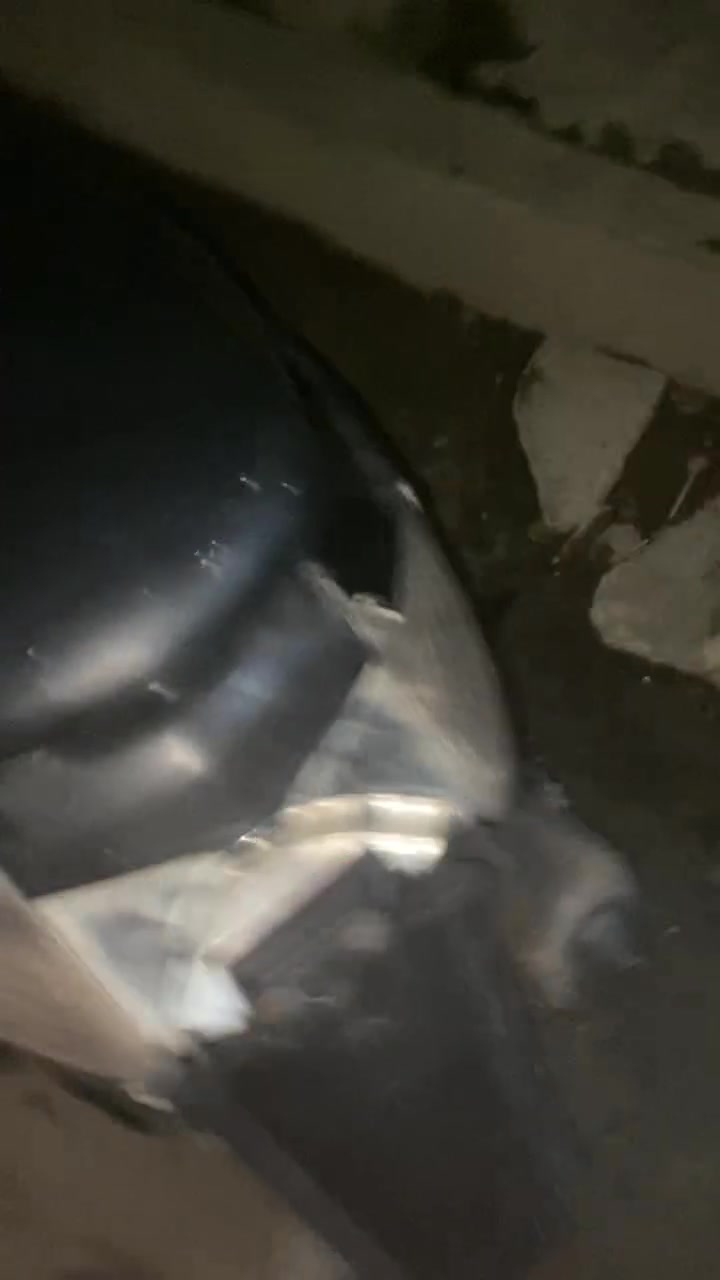 سلام عليكم دراجه للبيع سكنس نثيه ابيعها كو حديد ماادري شبيها كابريتر او لازم تجفيت سعرها ٢٠٠ كو حديد العنوان بغداد قرب جزيره بغداد السياحيه رقمي ***********
