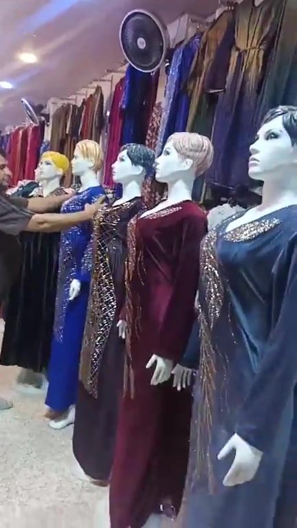 ملابس • ماكو تفاصيل • للبيع