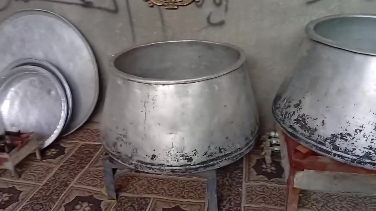 السلام عليكم ورحمه الله قرار للبيع كربلاء الروضتين هذا رقمي بو واتساب كل من وسعره حياكم الله ***********
ابو محمد @
