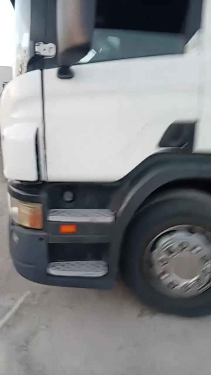 السلام عليكم سكانيا 2006 انجكتر راس سنكل امامي  وعربانه حداديه مزوج 3محاور P380 المحرك والكبير خير من الله السياره العنوان بغداد المحموديه
رقم الهاتف ***********
