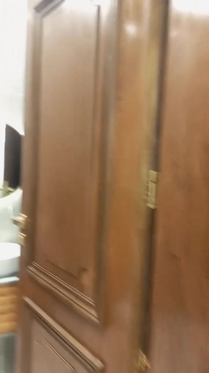 اعلااان مميز جدا  🔥🔥🔥
دار للبيع بناء حديث درجه اولى vip في  #الغزاليه العمداء موقع مميز وهادئ
مساحه 150م واجهه 7.5نزال20

يتكون من 5غرف نوم سويت 

صاله 
حولي 
مطبخ 
شلال داخلي 
طرمه 
بيتونه 
سطح 
البيت متعوب عليه بشكل وبالعافيه ع اليشتري 
لاستفسار 
***********
