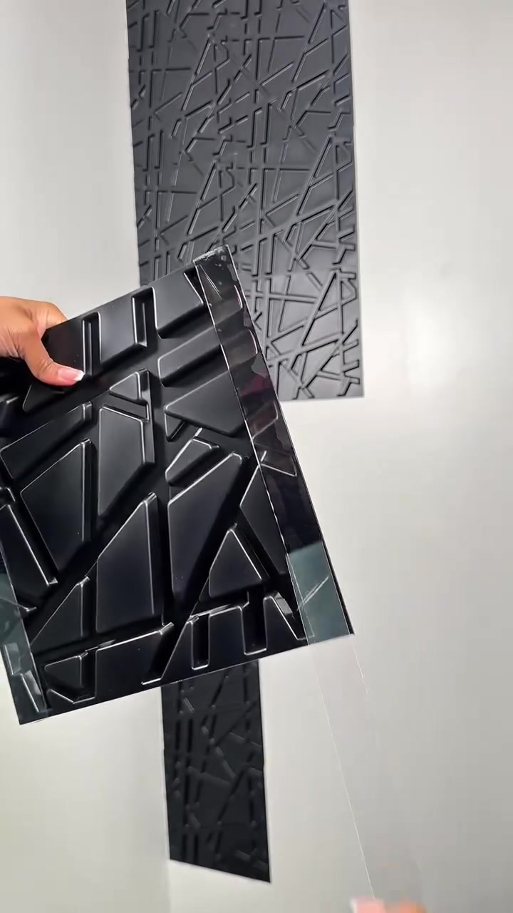 ديكور حايط ٢٠ قطعه كل قطعه حجم ٣٠*٣٠
ثري دي pvc
للتواصل ***********
