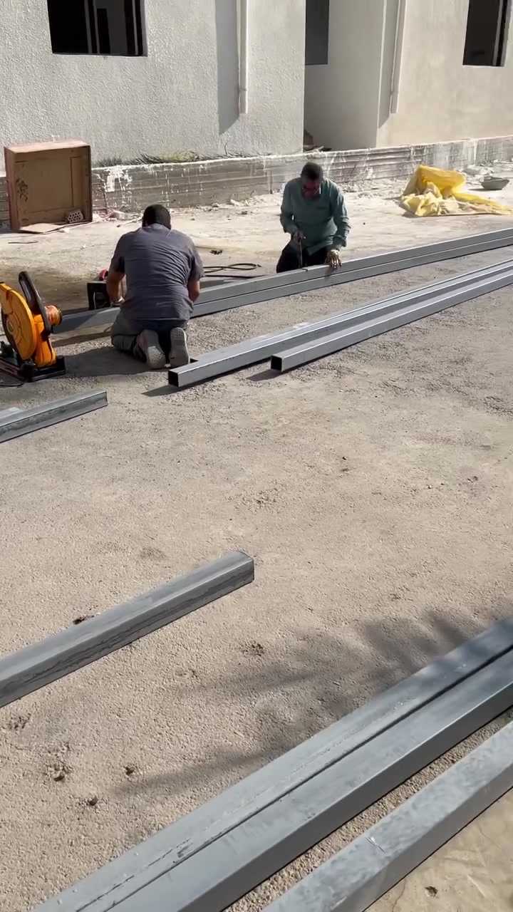 حدادة ابو صادق الشيحاني  ***********
لعمل الابواب والشبابيك والمحجرات والسندويج بنل
حدادة عامة /بغداد / رئاسة العبيدي /

#حدادة #يالله #الحسين
