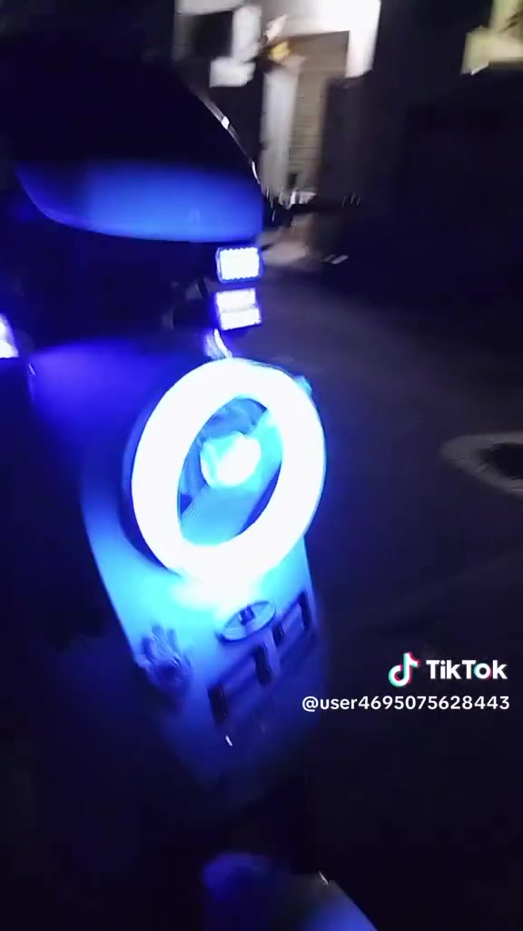 للبيع واتس اب ***********
