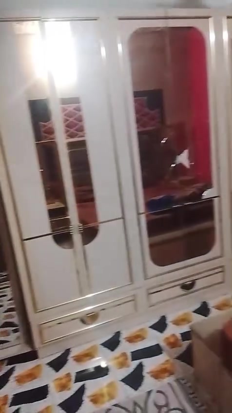 ثلاثة غرف نوم مستعمله للبيع بسعر مناسب ***********
