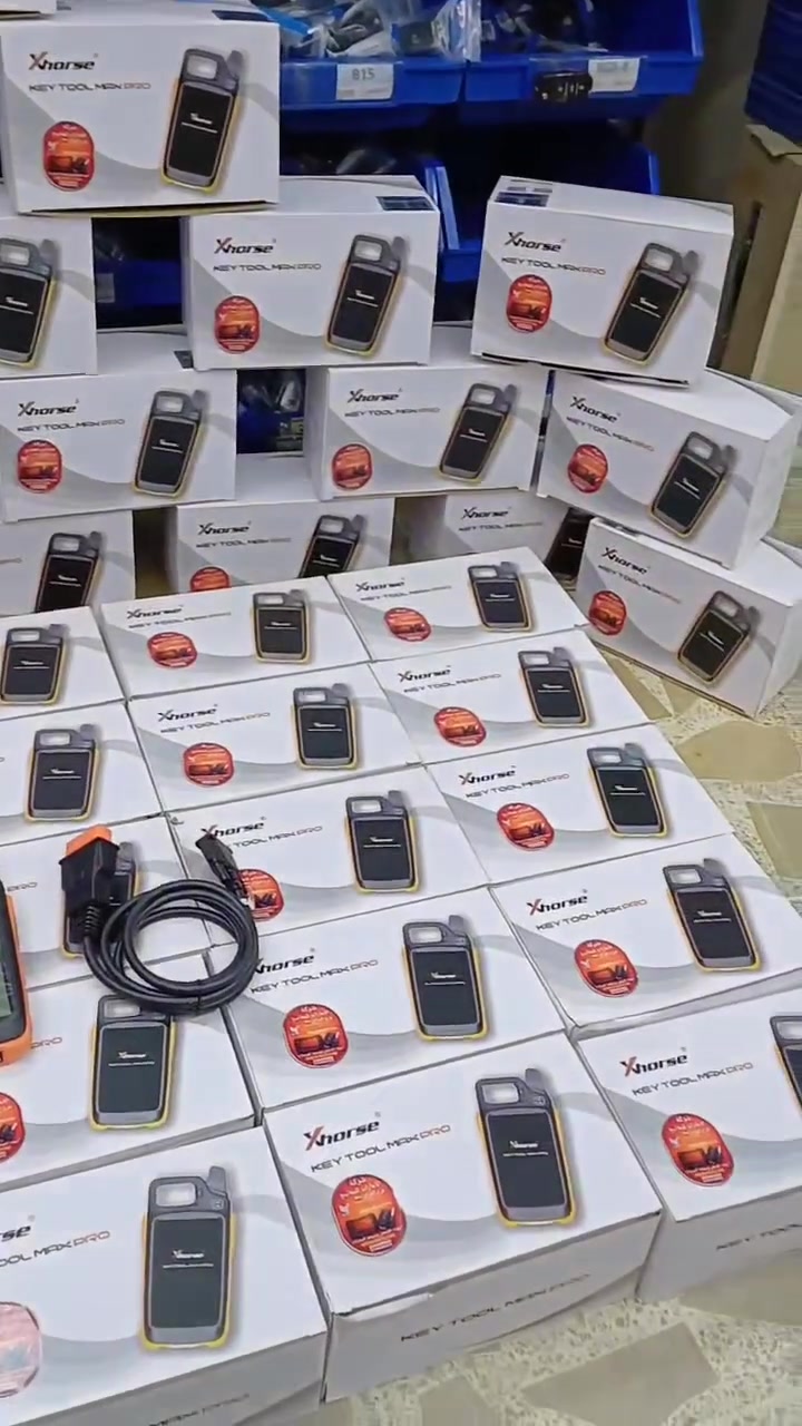 وصول كمية من أجهزة #VVDI_MAX_PRO
​🚀 العملاق المتكامل لبرمجة المفاتيح والريموتات! Xhorse VVDI Key Tool Max Pro
​إلى جميع أخصائيي برمجة المفاتيح وأصحاب الورش، الجهاز الذي يجمع بين قوة Key Tool Max ومدمج معه وحدة OBD لبرمجة الشرائح والريموتات في جهاز واحد احترافي وبدون الحاجة لقطع إضافية!
​🔑 أبرز مهام وإمكانيات VVDI Key Tool Max Pro:
​🚗 برمجة المفاتيح عبر منفذ OBD: برمجة ريموتات ومفاتيح السيارات (Immobilizer) مباشرة، بما في ذلك حالات "فقدان جميع المفاتيح" (All Keys Lost).
​⚡ دعم بروتوكول CAN FD المباشر: برمجة أحدث سيارات جنرال موتورز (GM/Chevrolet) مباشرة دون الحاجة لشراء محول خارجي.
​🔋 فحص تسريب بطارية الريموت والجهد (Leakage & Voltage Testing): قراءة جهد بطارية الريموت وفحص مدى تسريب الطاقة للتأكد من سلامة ريموت الزبون.
​🏷️ توليد ونسخ الشرائح والريموتات: دعم شامل لتوليد الشرائح الإلكترونية (Transponders)، والريموتات الذكية (Smart Keys)، والشرائح الفائقة (Super Chips).
​📶 التحكم بمكائن قص المفاتيح: ربط مباشر عبر البلوتوث للتحكم بمكائن القص الأوتوماتيكية مثل Condor و Dolphin.
​🌐 تحديثات مجانية مستمرة: تحديثات سريعة ودورية لقواعد البيانات عبر الـ Wi-Fi.
​***********☎️

***********☎️

***********☎️
