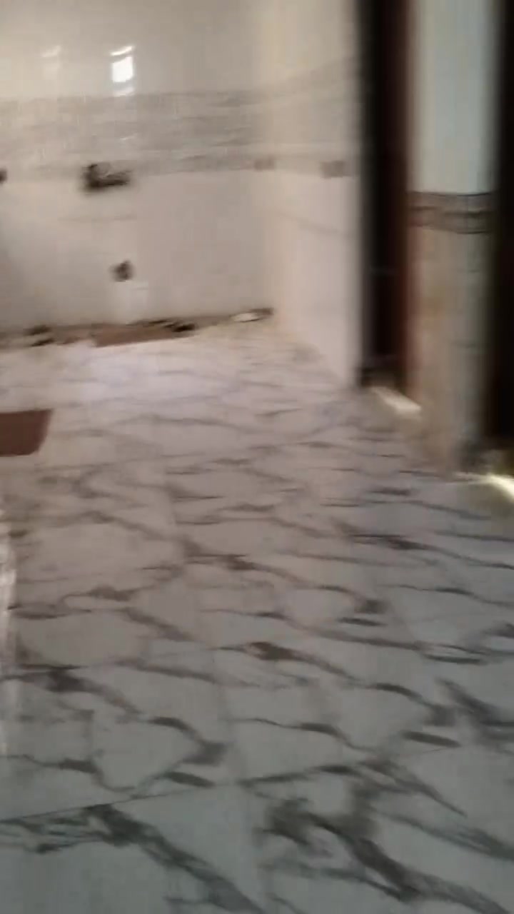 السلام عليكم شقق و محلات للايجار قرب جامع كامل العبود الاستفسار ***********

