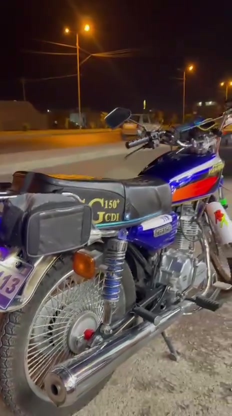 السلام عليكم دراجة للبيع 🏍️
ماطور ناما موديل 2025 

شرط شلعة ومعدل فول 

الماطور برغي ما مضروب 

مكينة شرط 

كهربائيات شغالة كلها 

دشبول كهربائي 

السعر 800 

التواصل خاص او على الرقم 

***********

