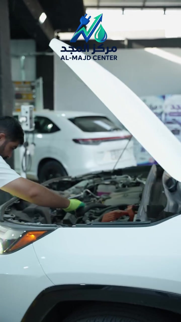 سيارتك هايبرد أو كهربائية؟ ⚡🚘
بمركز المجد، نهتم بتفاصيل صيانتها… من البطارية إلى منظومة التبريد 🔧

نقدّم خدمات فحص وصيانة جميع أنواع السيارات الكهربائية والهايبرد: تويوتا، BYD، كيا، هيونداي، هوندا، وجميع الشركات الأخرى.

خدماتنا تشمل:
✅ الصيانة الدورية لسيارات الهايبرد.
✅ فحص منظومات السيارات وبطارياتها قبل البيع والشراء.
✅ فحص وصيانة وموازنة خلايا البطاريات.
✅ فحص وصيانة المحركات الكهربائية.
✅ فحص وصيانة الإنفيرتر ومحوّل الطاقة (DC-DC Converter).
✅ فحص وصيانة الشاحن الداخلي (On-Board Charger).
✅ فحص وصيانة منظومة التبريد لأنظمة الهايبرد.

🛢️ ونوفّر زيوت المحركات وسوائل التبريد المناسبة لسيارات الهايبرد، وقطع الغيار بأنسب الأسعار.

📍 الموصل – شارع البراوي – نهاية المعارض الجديدة.
📞 للحجز والاستفسار: ***********

مركز المجد… عناية بسيارتك، وراحة بالك بالطريق.

#مركز_المجد #الموصل #صيانة_الهايبرد #السيارات_الكهربائية
