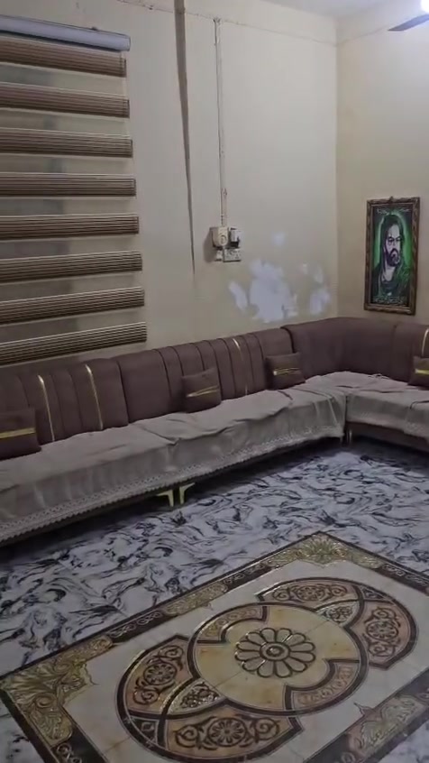 ♦️ دار زراعي في كشمرة خلف السجن الإصلاحي
♦️ دار زراعي في كشمرة خلف السجن الإصلاحي مساحته ١٨٠م بناء طابوك
يحتوي على استقبال ٧×٤ والطارمه ٧×٧ والصاله ٥×٥ وبيه غرف اثنين ومطبخ ومخزن وحمام داخلي وصحيات خارجي وغرفة بالطابق الاول. 
البيت ثالث بيت عن الشارع العام
السعر 75
♦️ مع قطعة مساحتها 200م مسيجة بلوك ثاني قطعة عن الشارع العام بضهر البيت
(( يعني البيت والقطعه وجههن ع شارعين امامي وخلفي
سعر القطعة)) 
📞 للأستفسار *********** او مراسلتنا
