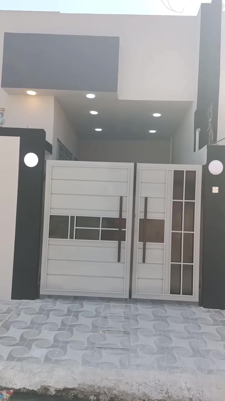 الدار للبيع موصل حي الانتصار شارع 30 قرب مدرسة الشهيد وليد مساحه  الدار 100 متر فول غرفه وهول واستقبال ومطبخ وصحيات ومشتملات وبيتونه سند طابو الزهور شرط التحويل ملك صرف السعر 65 بي مجال للاستفسار الاتصال على الارقام التالية *********** واتساب 
***********  مراجعة مكتب الانتصار للعقار
