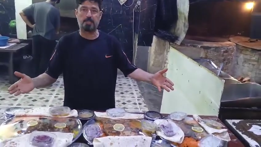 حياكم الله كل هاذه لطلب 15 الف معه لمقبلات وخبز مروكات مستعدين لتجهيز كافه لمناسبات الف هلا بيكم مشويات تنور طين ونار الصوفيه مقابل برج الإذاعة رقمنه لجديد *********** وليس لدينا فرع ثاني رقم لقديم تغير ونتشرف بيكم بي وقت
