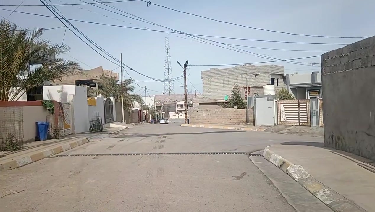 #بيع_مستعجل هيكل للبيع في جلولاء حي السلام الثانيه
قرب بيت ام حنين
تتوفر كافة الخدمات ماء كهرباء تبليط اناره ومدارس 
موقع ممتاز جداََ
طابو صرف تحويل مباشرةً
مساحته 150 سعر 73 بيه مجال للاستفسار ***********
