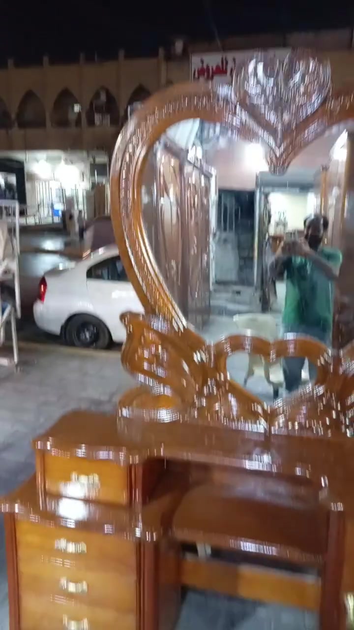 غرفه • ٦ باب • مستعمل نظيف