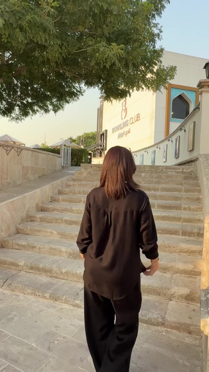 مع أزاو براند تكتمل اناقتك.. 💅🏼✨
كل ماهو جديد وحصري تجدونه لدينا 😍
قطع مميزة لإطلالة تعكس ذوقك 🤍
سوت كتان مميز وراقي يليق بأناقتك 💯✨
 يتوفر بثلاث الوان ( اسود - نيلي - رصاصي ) 
قياسات 40-42-44-46-48 
فحص الطلب عند المندوب قبل الاستلام 📦
يتوفر توصيل لجميع محافظات العراق 🚛🚛
للطلب والاستفسار راسلونا على الخاص او الاتصال على هذه الرقم: *********** ☎️📩
