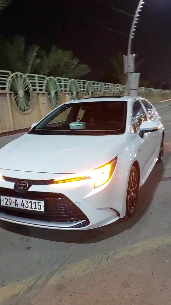 كورلا هايبرد مكفولة عدا رصعات بسيطة ماشية ٥١ الف فول مواصفات عدا الكشنات قماش مخمل 
كروز سرعة ونظام سياقة ذاتية 
السعر ١٤٥ وبيه مجال 
***********
