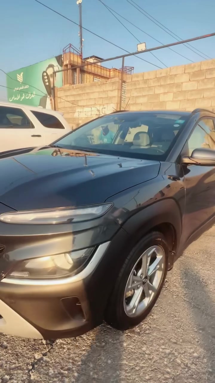 السلام عليكم
كونا موديل 23 

رقم بغداد إنكليزي 

سياره فول الفول عده الفتحه 

سياره جاهزه على آخر حبايه 

بيها كير At المرغوب 

مكان السياره واسط الكوت 

السعر 140 وبيها مجال
***********
