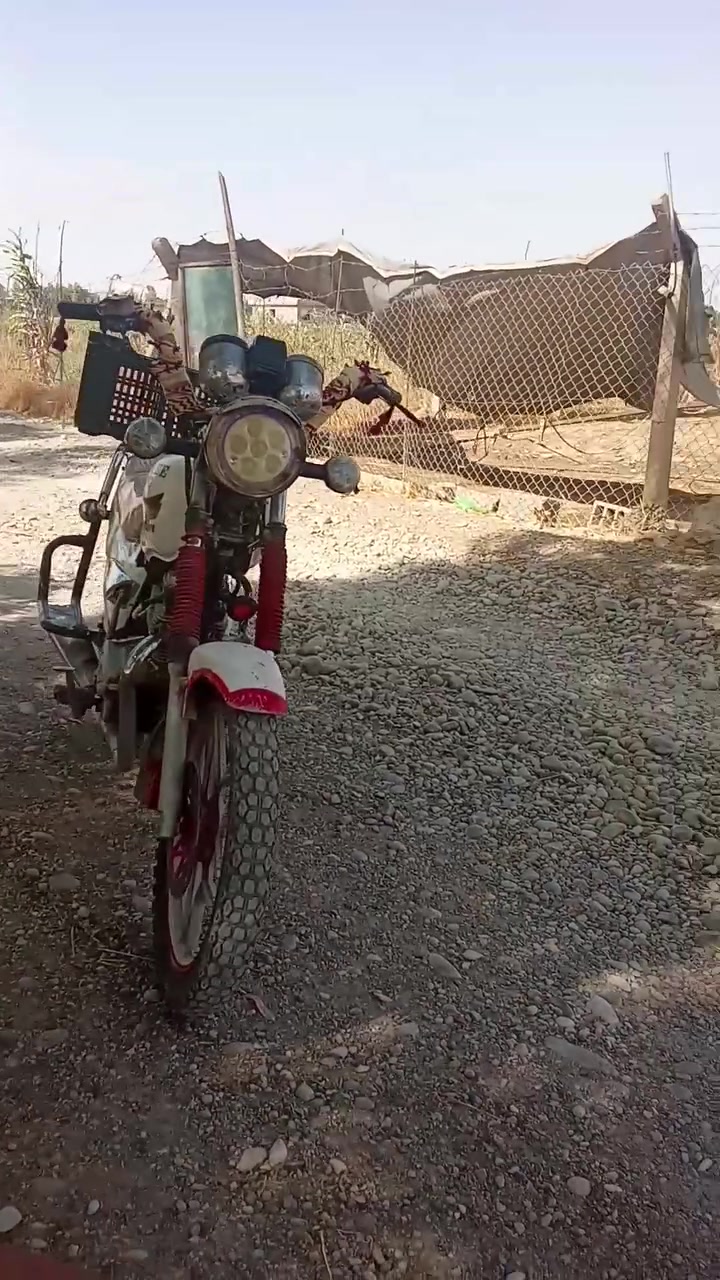 جني 200 • مكينة ما مفتوحة • اوراق ضايعة