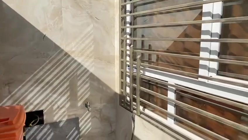 السلام عليكم. للايجار
75 متر في حي الجهاد الحمدانيه موثث كامل 

***********
