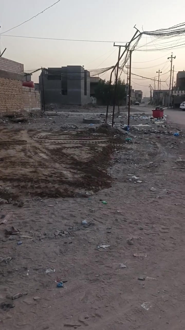 البيع 100 مربعه متفونه  /   ***********

