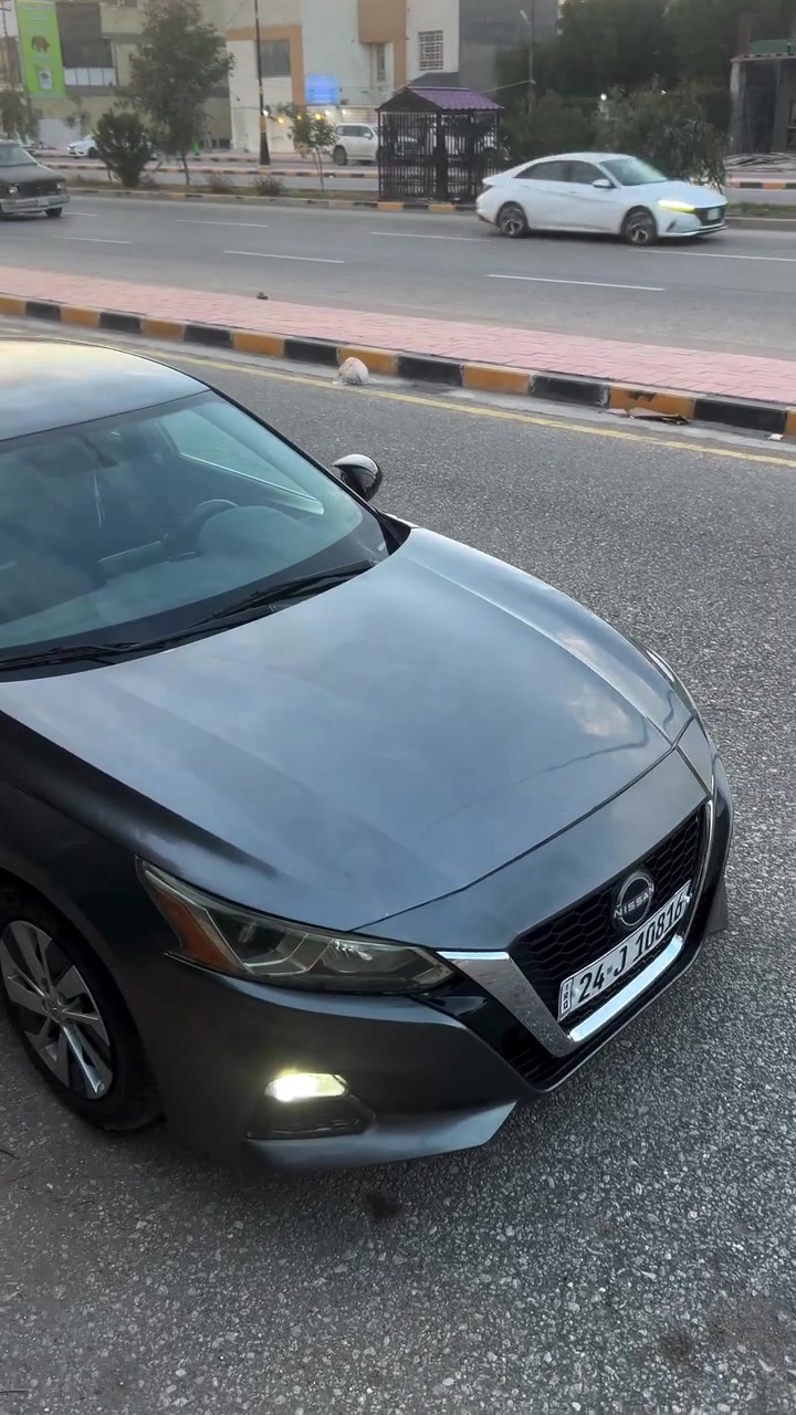 للبيع نيسان التيما موديل 2020
رقم دهوك 

سعر  98 ورقه مجال كلش قليل السياره مو عام بس اني ابيع صبغ عام 

مكينه وكير كله بشرط وين ماتريد افحص

محرك 2500 المرغوب اربعه سلندر

مواصفات  S   الفول فول

كشن هيتر ستيرن هيتر

  كشنات امامي كهرباء

رادار امامي 

ابواب بصمه 

صندوق بصمه

داخل فورميكه

سماعات بوش

تحديد سرعه

تشغيل عن بعد 

شاشه وكاميرا

ماشيه 130ميل
 
هاتف *********** 

عنوان سياره نجف
