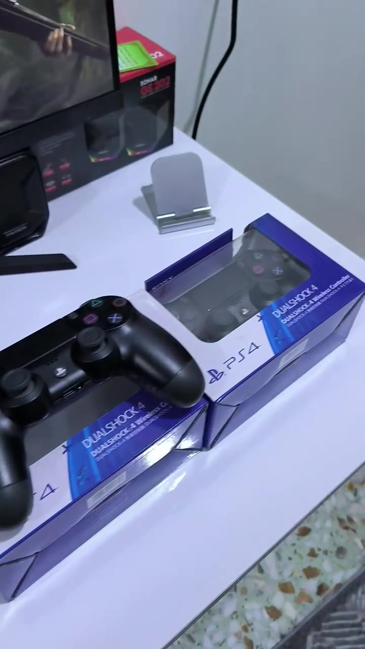 ps4 فات
مهكر نظام 11.00

ويا يدات 2 

جهاز مكفول ونضيف على اخر حباية 

وتهكير نظام مو قرص! 

وجهاز تجي وتشوفة إذا بي صوت مروحة انطيكيا  وانطيك كروتك 

بي العب البالفيديو احلة العب ع ps4

وكامل ملحقات كتلك جهاز كامل مكمل على اخر حباية واليدة الثانية أصلن ما فاتحين 

مكاني بغداد شعب
السعر 230 مجال 

*********** واتساب وعلى الرقم.

وبالعافية على الياخذة ..

نص مكتوب في الصور:
- معلومات النظام الاسم PS4-870 برمجيات النظام HEN 11.00 عنوان IP عنوان MAC (كبل شبكة LAN) 70:9e:29:95:fc:8a عنوان MAC (Wi-Fi) e8:61:7e:0a:7a:9b Southbridge Aeolia A2 (0x10300) ★ GoldHEN v2.4b18.10 ★ Coded by SiSTRo عودة إدخال User1