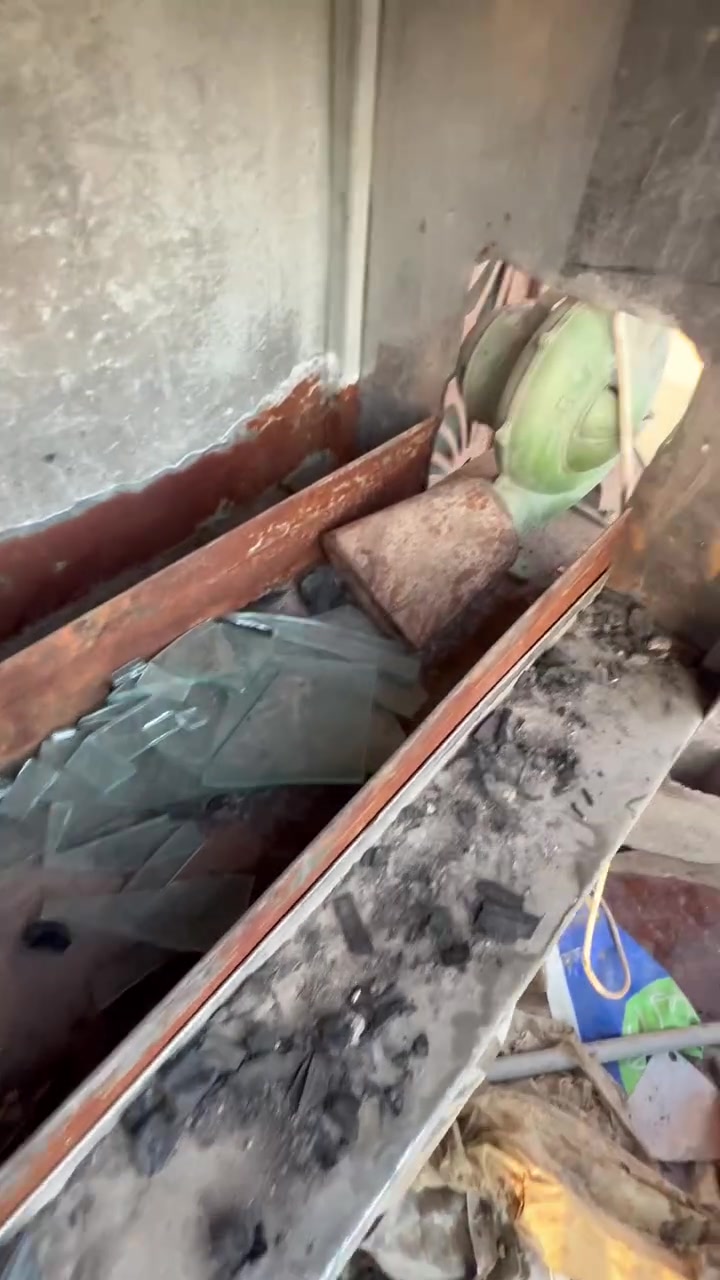 منقل كباب فصال درجة اولى للبيع مع شواية دجاج غاز  ايضا ***********
