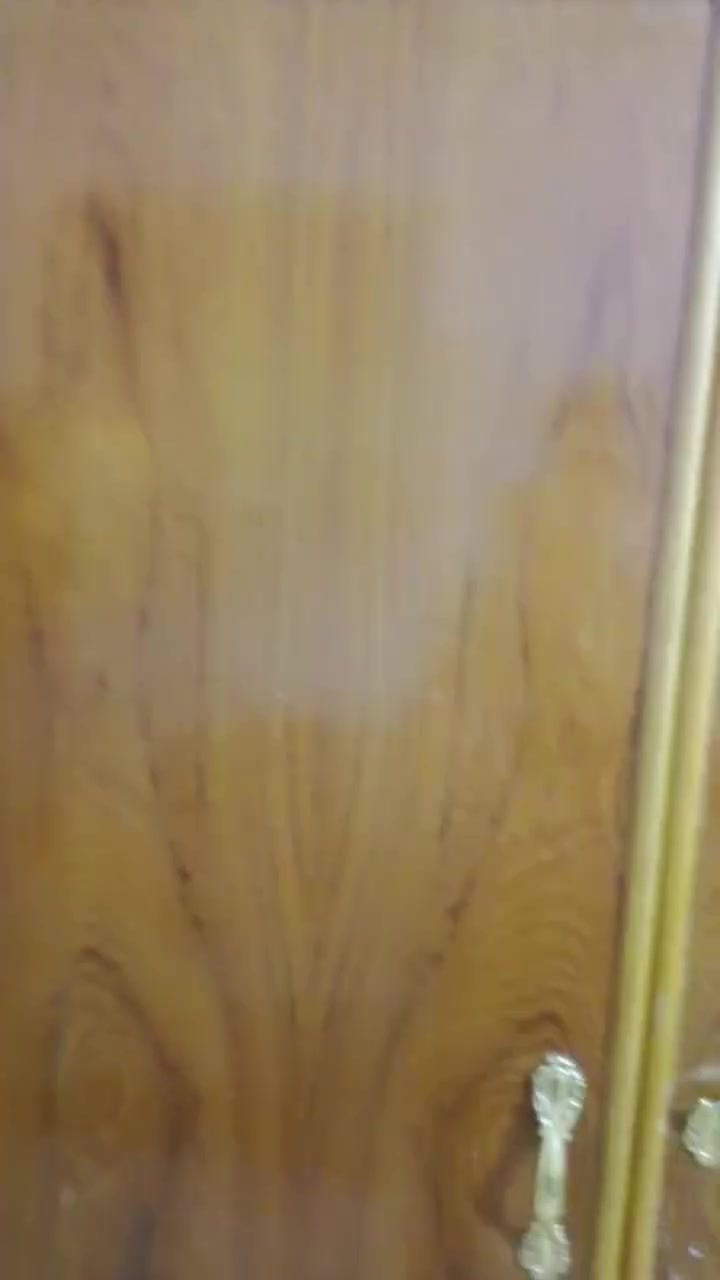 سلام عليكم كنتور للبيع ٦ بيبان درجه اول ماخذه ب مليون و400 متاوزعي على بيعه قيم واخذ مكاني نجف كوفه شارع مطار بشارع اسواق فدك 
رقم تلفون واتساب ***********

نص مكتوب في الصور:
- TECNO