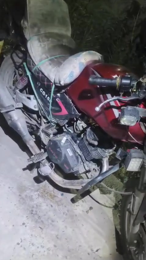 دراجة بوندا موديل 15 اوراق اصلية محور محرك دايوان ماكس 200cc  كهربائيات شغالة تخم تاير جديد كدام عينك اني اشتغل بيها بس هاملها مغاسلة الدراحة خير من الله ربع مذب عليها