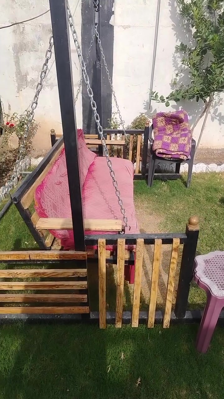 مراجيح • تفصيل • شبابيك