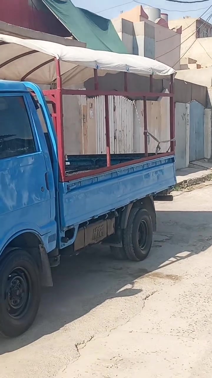للبيع كيه بنكو موديل 92 باتري  جديد محرك كير شرط طخم تاير نضيف سنويه31  شرط التحويل بسمي رقم موبايل *********** 45وبي مجال

نص مكتوب في الصور:
- Shot on AWESOME A70
