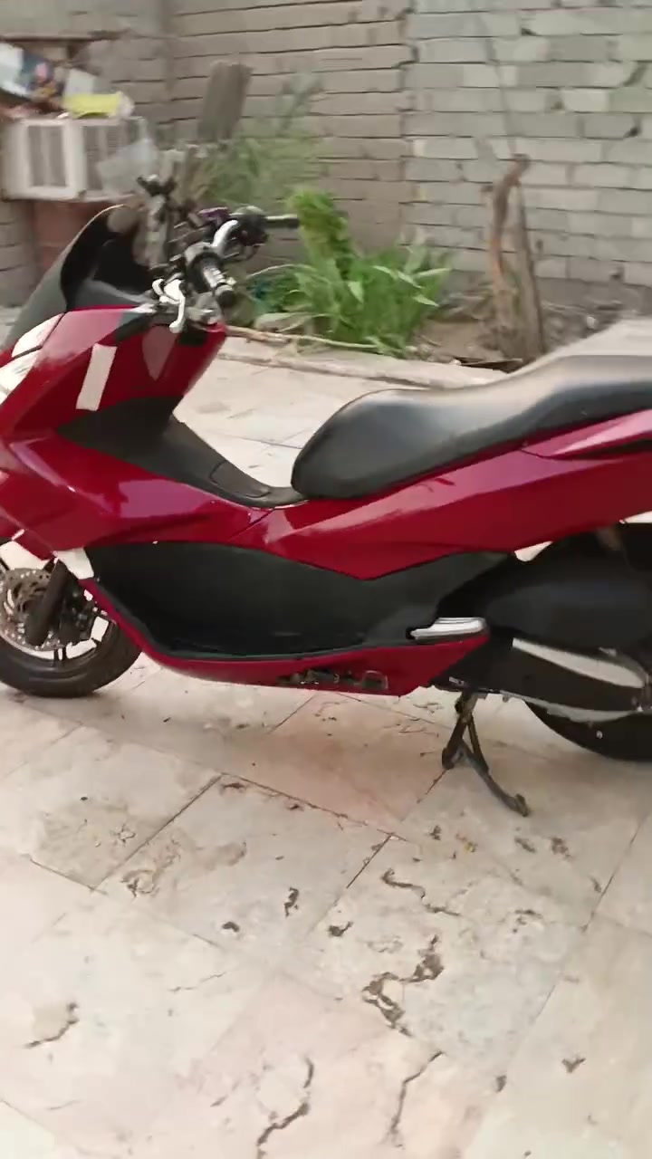 دراجة هوندا Pcx جيل ثاني دراجه كفاله ما بيهه اي نقص مكينة نضيفة ماشيه 30 الف
بيع او مراوس حسب القناعة شعندك دراجة دزهه بالخاص 
مكاني الهوير
*********** راسلني واتساب او ماسنجر
