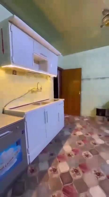 كاونتر • نظيف جداً • نجف