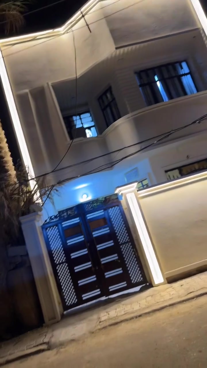 بيت  تقريبا ٧٠متر واجها ٦الغرير نزلت السرايا اول فرع  قرب أسواق عدنان الكناني ***********
