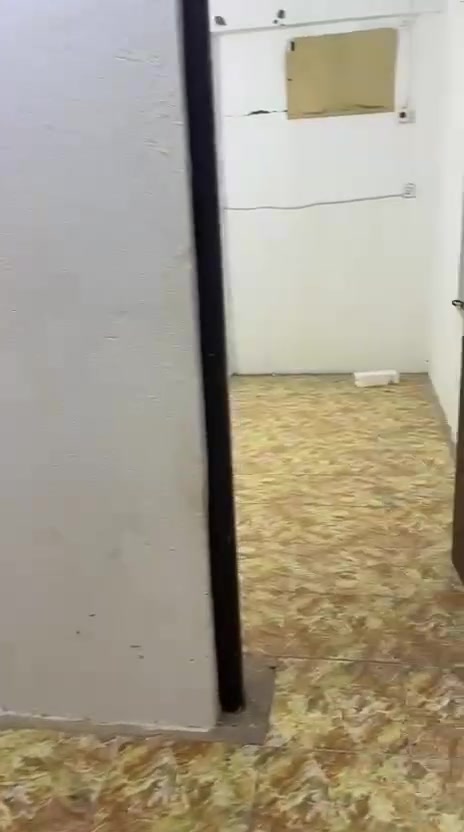 ​✨ عرض إيجار من عقارات الحيدري ✨
🏠 شقة للإيجار في أبي الخصيب - السوق (شارع المستشفى مقابل البريد).
🔹 المحتويات: غرفتين + صالة + استقبال + مطبخ + صحيات داخلية.
💵 الإيجار: 250 ألف شهرياً (مع الكهرباء).
📞 للتواصل: ***********
