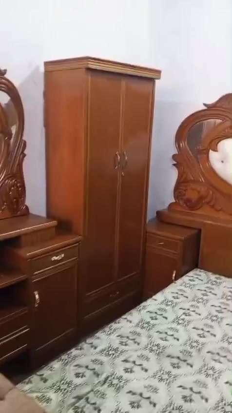 650غرفه ست ابواب صاج داخل وخارج نفخ زاويه كنتوريه هيه شالوزه هيه جزامه للخزن بغداد الحسينيه مال الراشديه وعندي توصيل ***********
