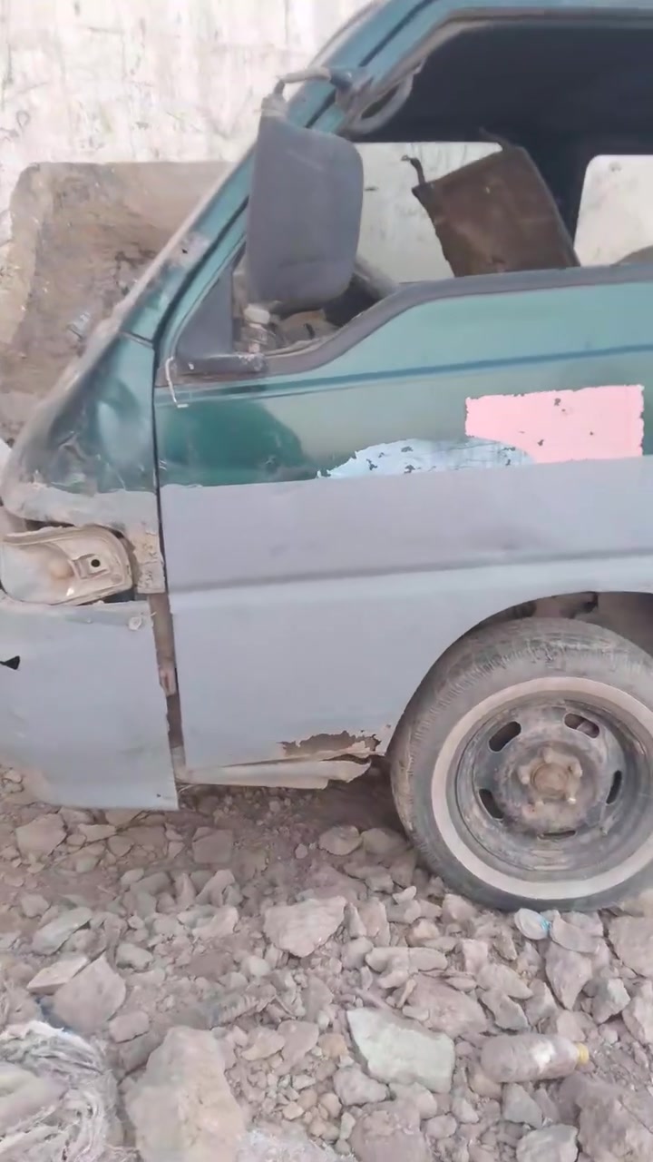 هونداي للبيع سياره محرك ونجي شغاله بس متروكه.  عليه غرامات مشتركه مرور هيئه 600الف السعر 13ورقه وبيه مجال‏‪***********‬‏. ‏‪***********‬‏
مكان طويريج
