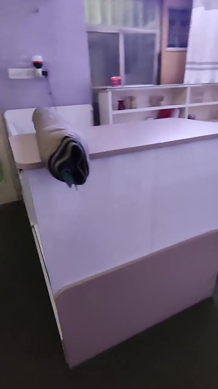 السلام عليكم غرفة نوم للبيع كامله
صاج عراقي درجه اولى 
ميز تواليت
جربايه مع ملحق 
جزامه
كنتور 5 بيبان
ملاحق وفاترينه
جرباية اطفال تركيه

للتواصل على الرقم ***********
مكاني بغداد
